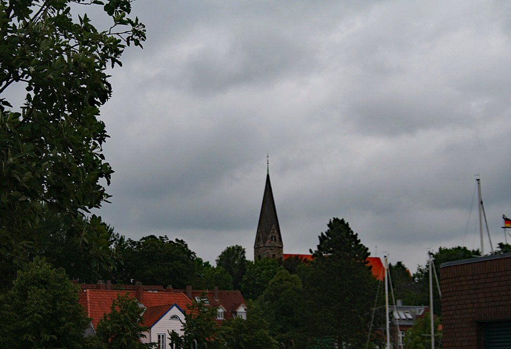 Borbyer Kirche Kirchturm von Ferne