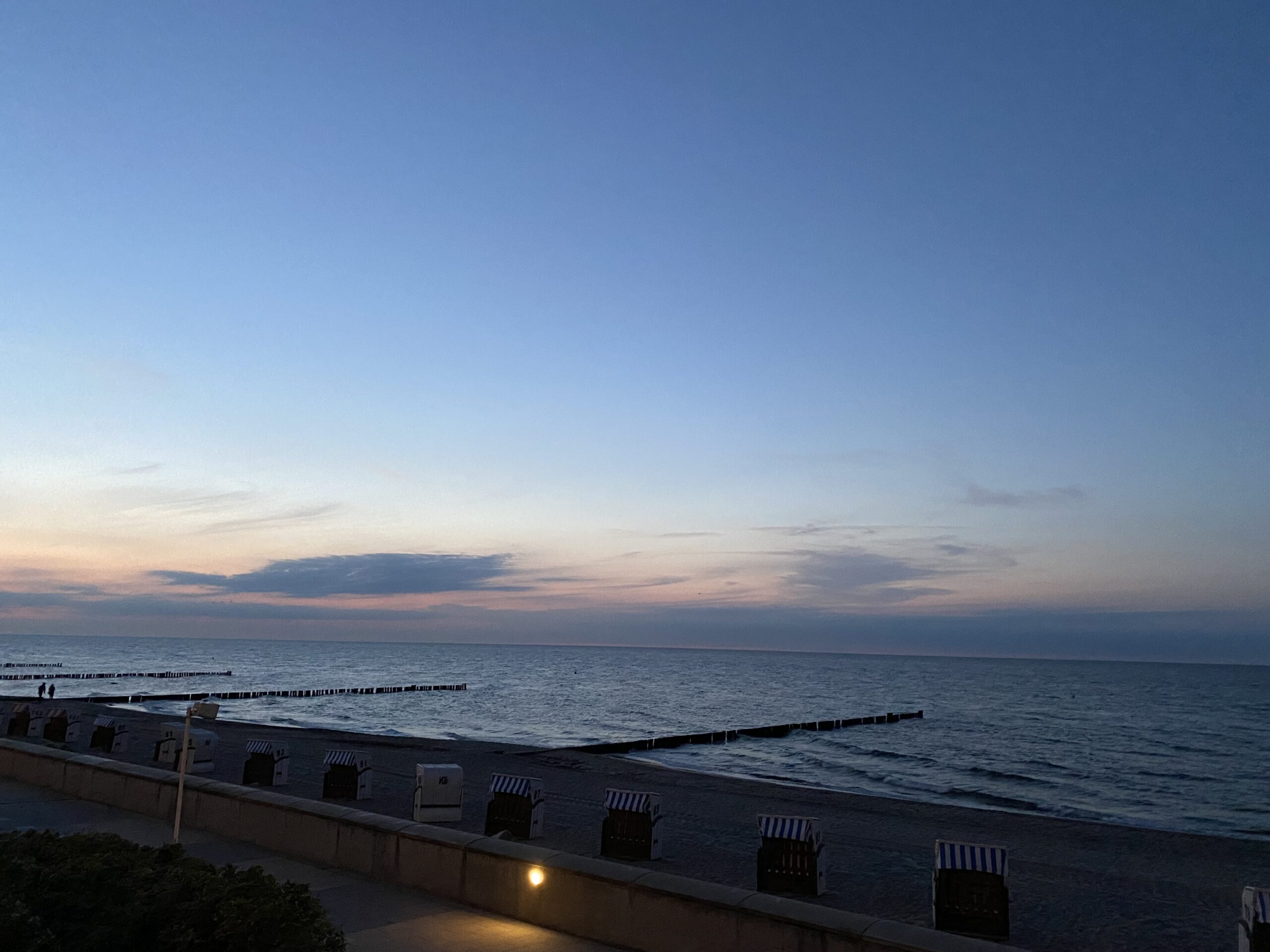 Blaue Stunde an der Ostsee