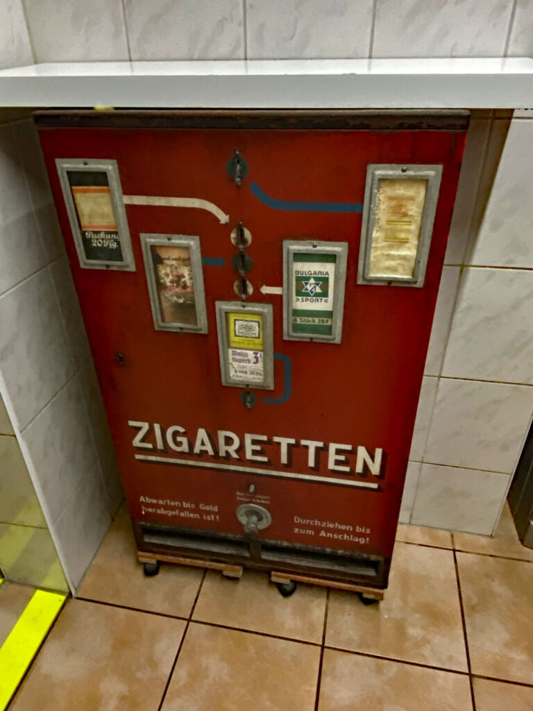 Alter Zigarettenautomat