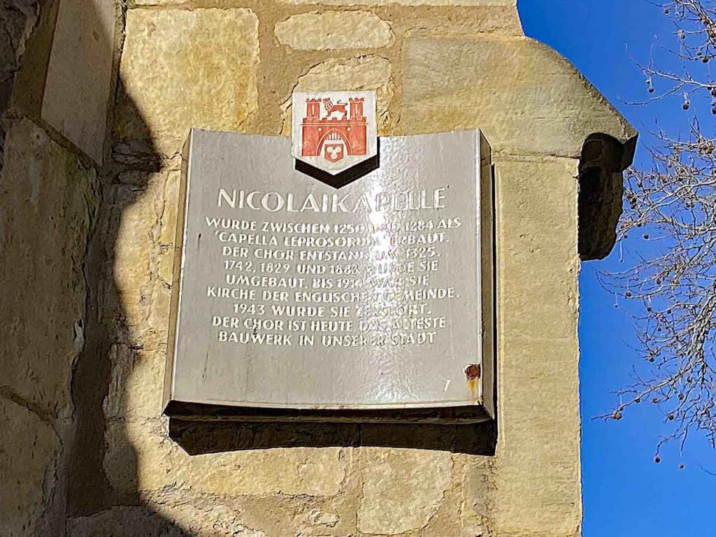 Nikolaikapelle Hinweistafel