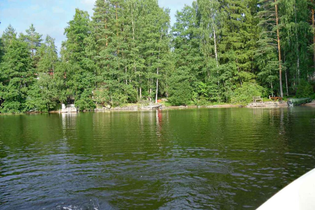 Ein See in Finnland