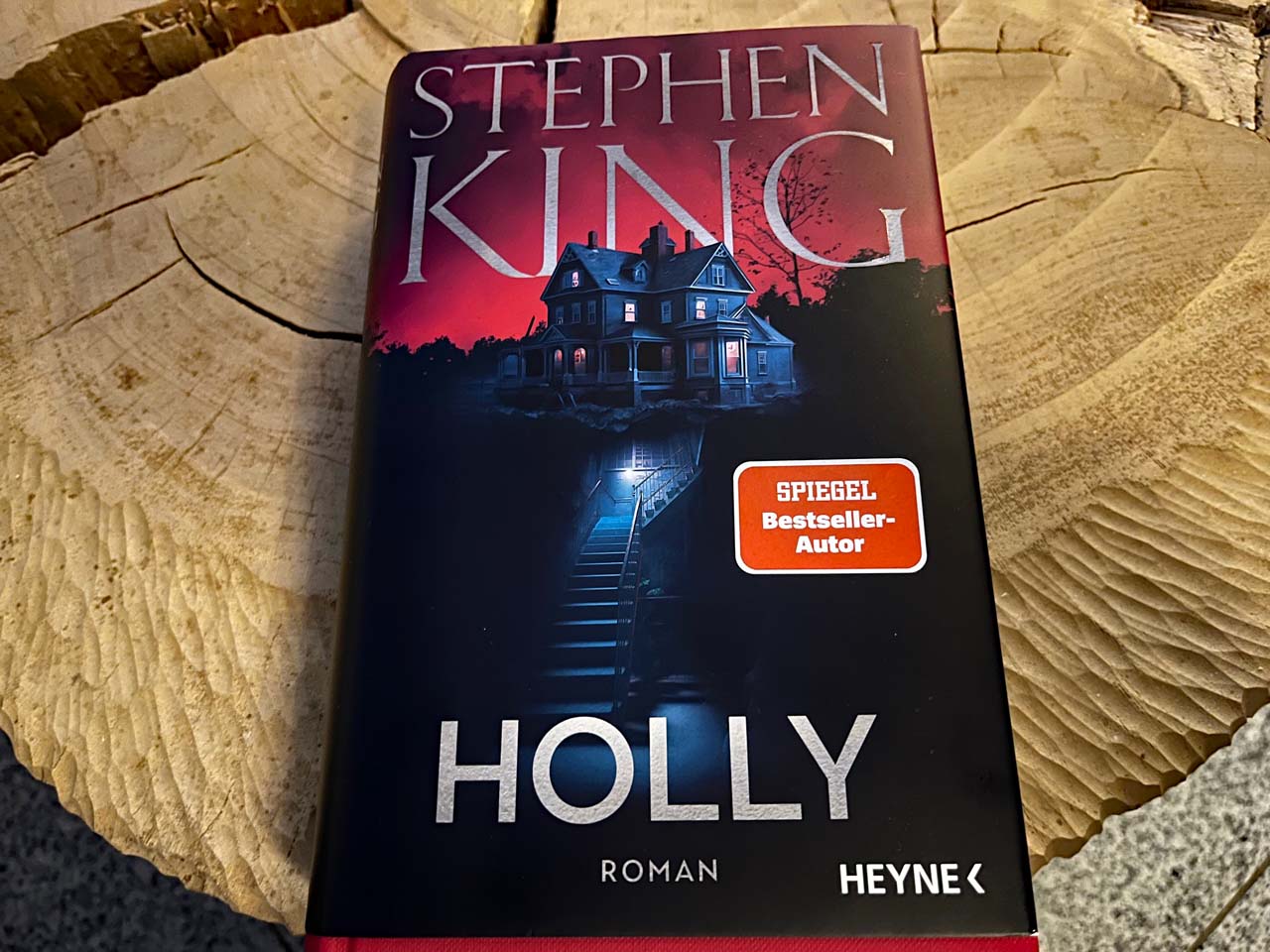 Herzchen und Buchvorstellung Holly Stephen King