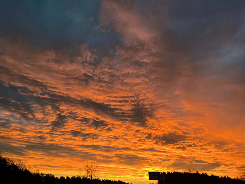 In den Sonnenaufgang