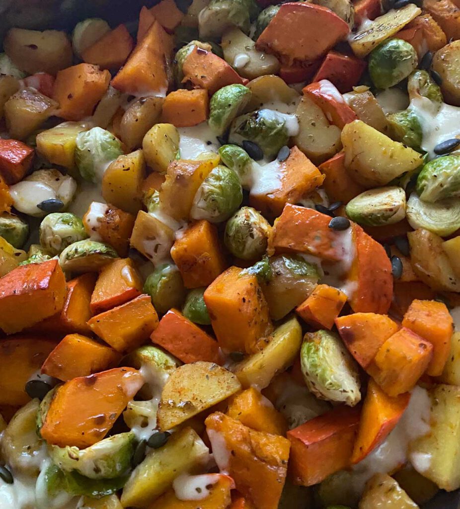 Rosenkohl Kürbis Kartoffeln vom Blech überbacken